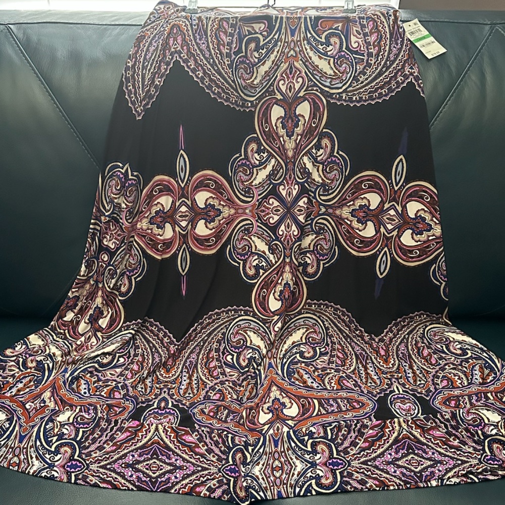 I.N.C. International Concepts, Global Escape, Curling Paisley Women’s Skirt, L